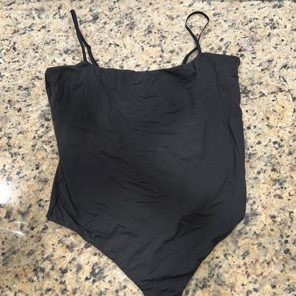 SKIMS FITS EVERYBODY CAMI BODYSUIT NEVER WORN SIZE 2X ONYX BLACK - Picture 3 of 7